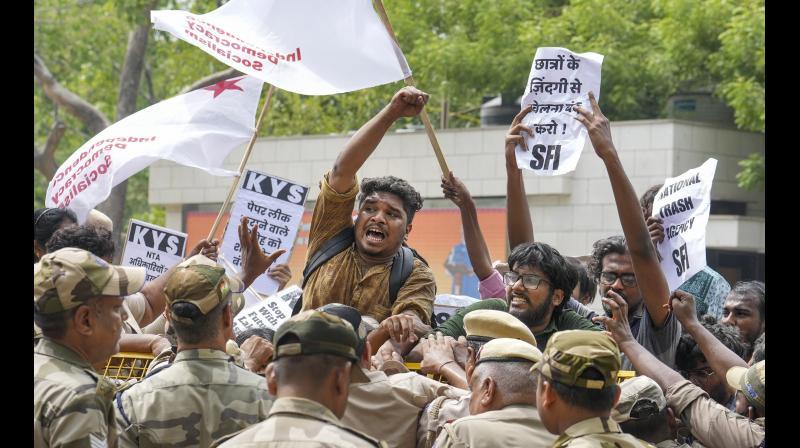 నీట్ ఉద్యమ అరెస్టులపై సుప్రీంకోర్టు కీలక ఆదేశాలు..