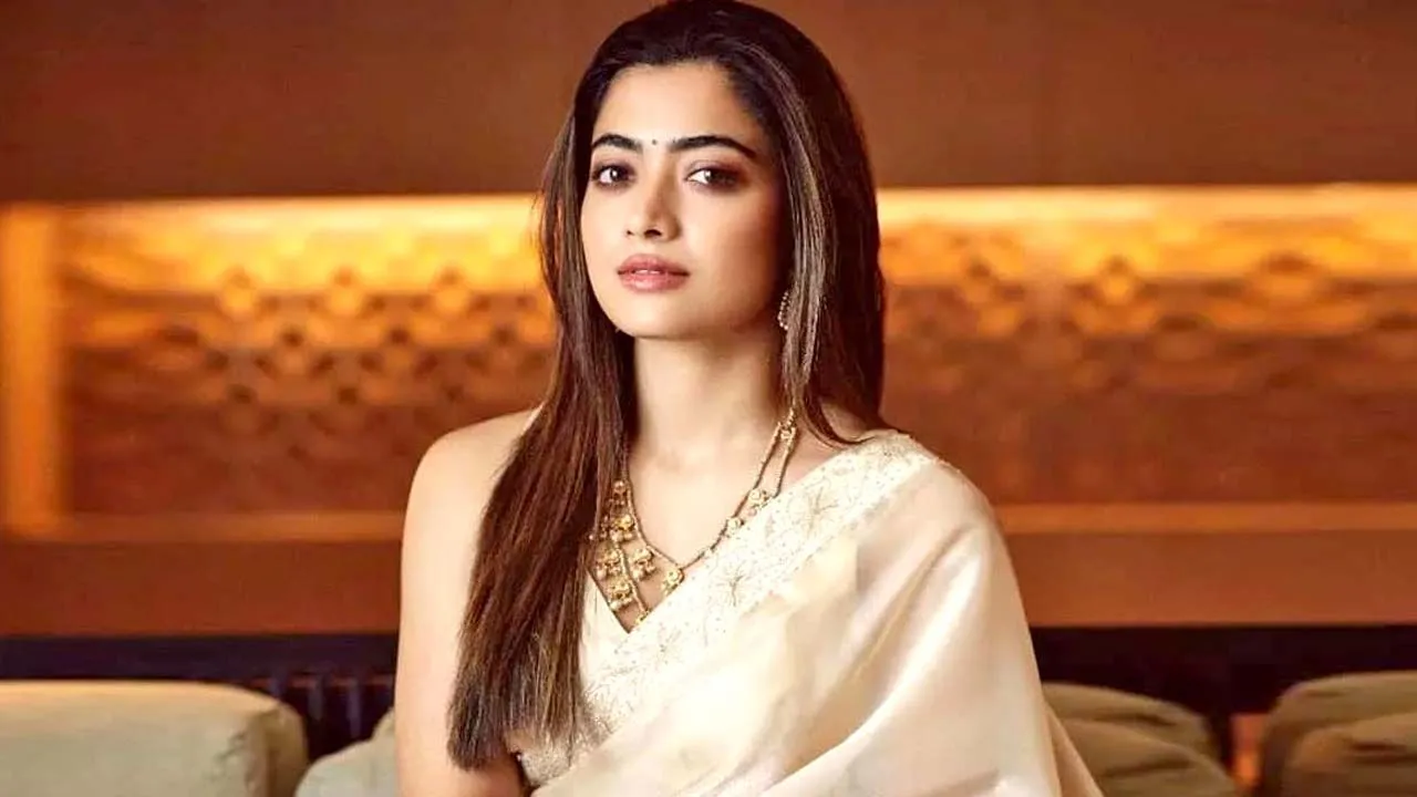 గ్లామర్ షోపై తన అభిప్రాయాలను వెల్లడించిన రష్మిక మందన్న