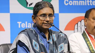 ఓటర్ల జాబితా సవరణలో నిర్లక్ష్యం సహించం: మీనాక్షి