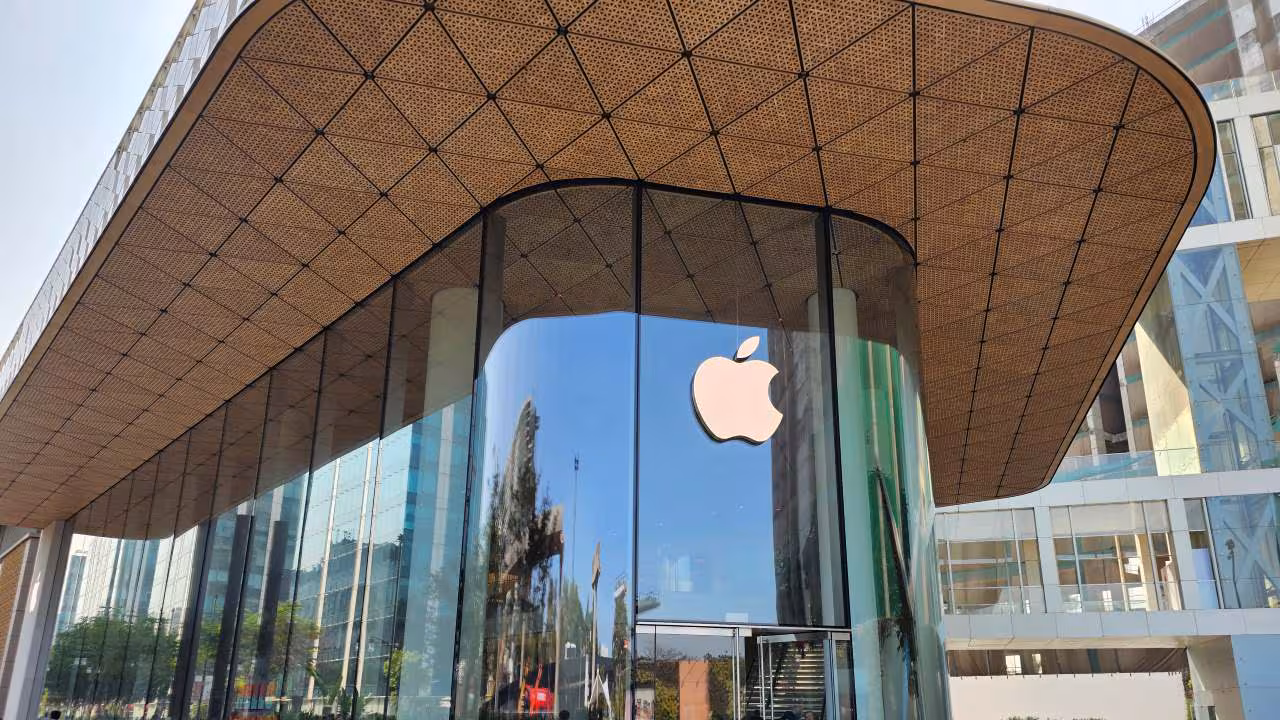 A Golden Year for Apple India
