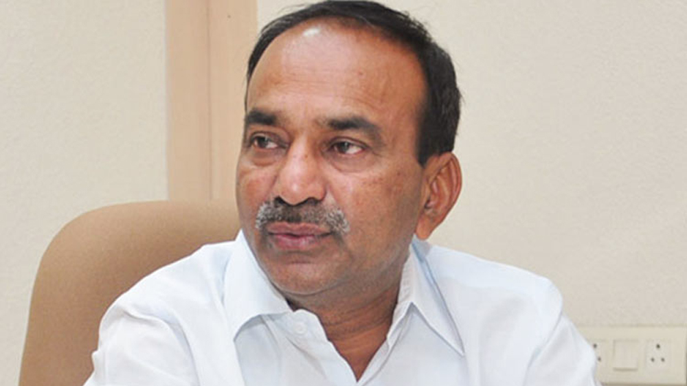 ఐఏఎస్ అధికారులపై ఈటెల సంచలన ఆరోపణలు