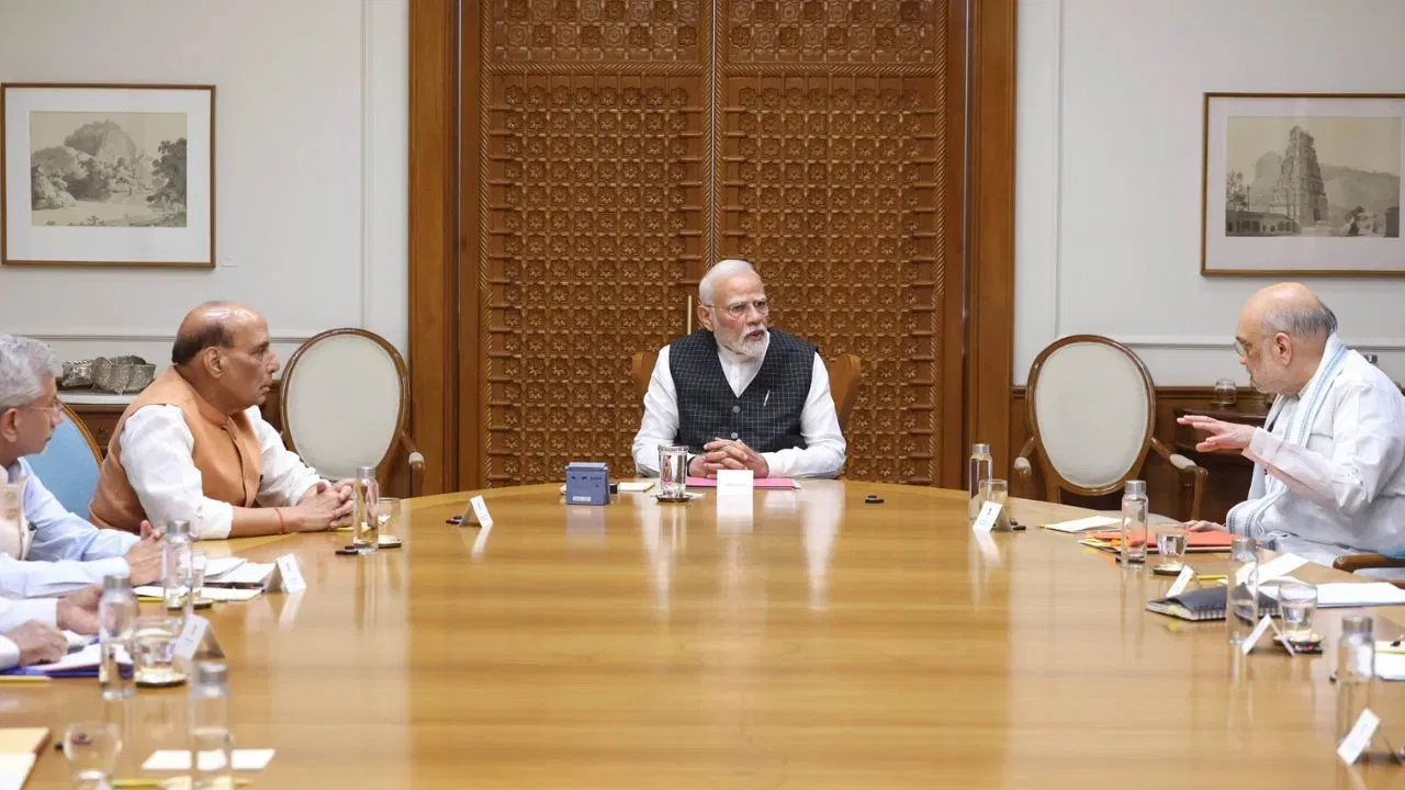 Modi Cabinet Approves Mega Projects