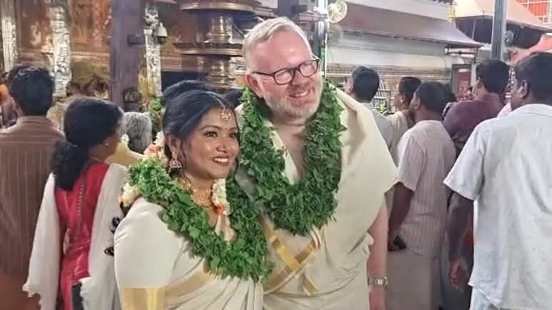 Scottish MP Marries Malayali Woman at Guruvayur Temple