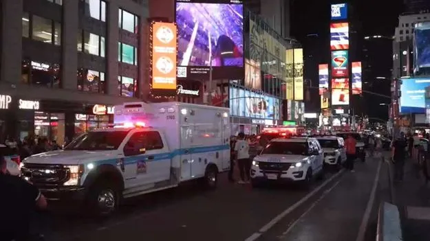 Woman’s Rampage in New York... Dies in Police Firing