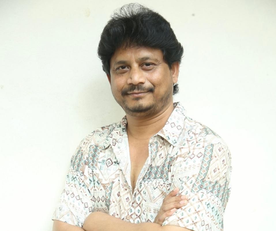 అన్ని అంశాలతో నిండిన సినిమా: దర్శకుడు