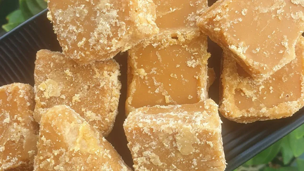 Jaggery is Essential for Health: Doctors Recommend