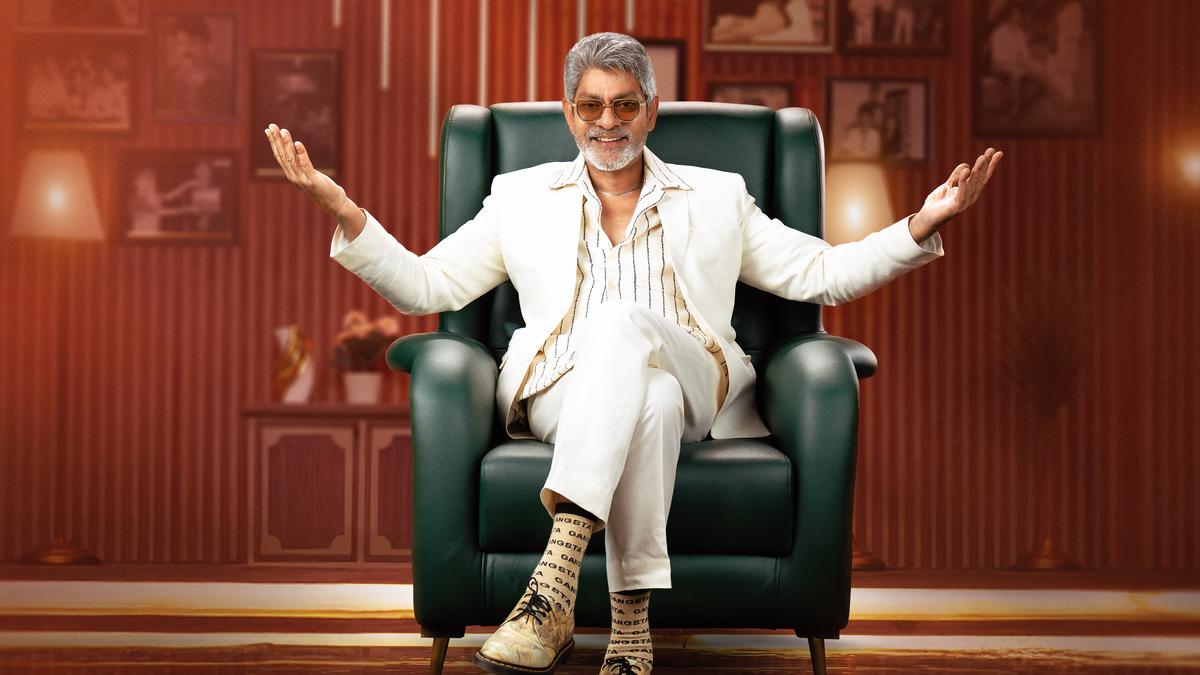 Stop Trolling Janhvi Kapoor: Jagapathi Babu