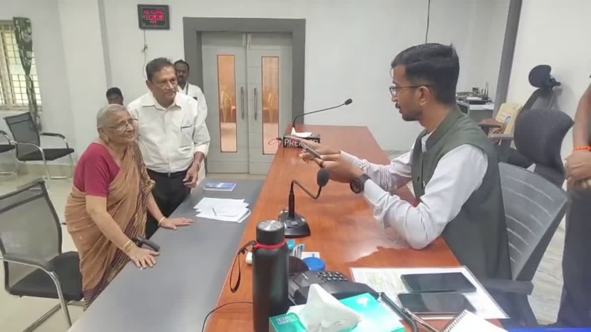 'చచ్చినా నా మట్టిలోనే చావాలి'.. భారత పౌరసత్వం కోరిన 94 ఏళ్ల మహాలక్ష్మమ్మ