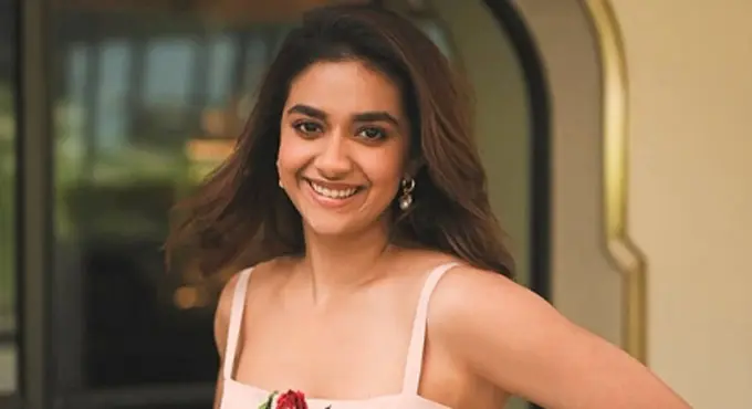కీర్తి సురేశ్ భారీ రొమాంటిక్ థ్రిల్లర్‌కు గ్రీన్ సిగ్నల్