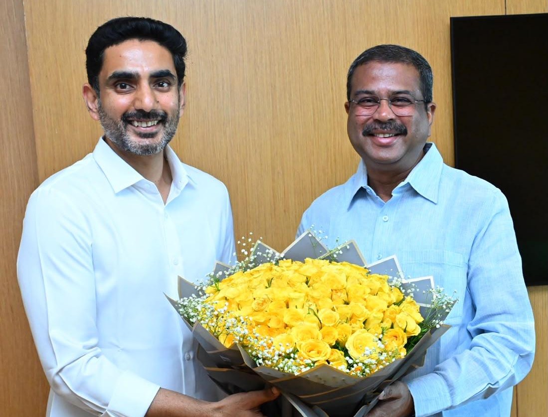 Dharmendra Pradhan Praises Lokesh's Efforts for AP's Education Sector