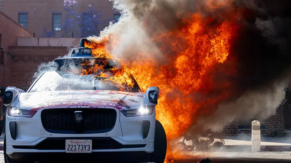 Waymo Self-Driving Cars Set Ablaze in Los Angeles.. Services Suspended Over Safety Concerns