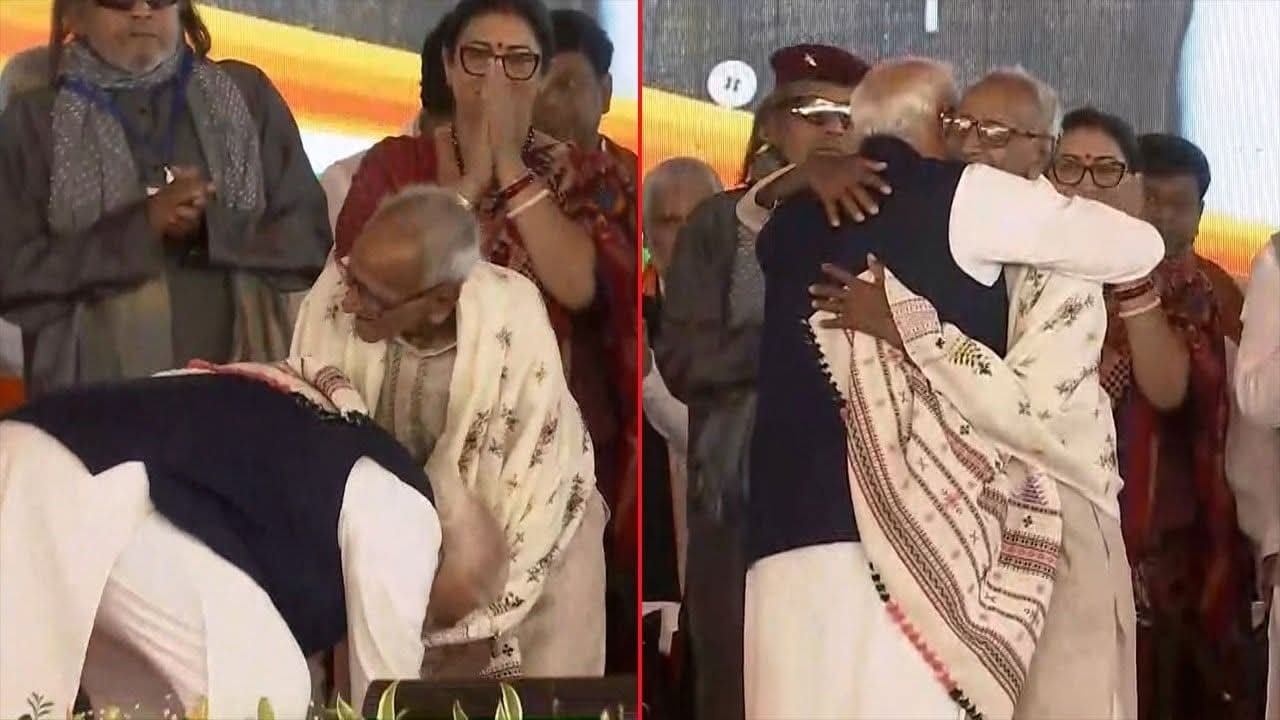 PM Modi Touches Feet of Senior Leader!
