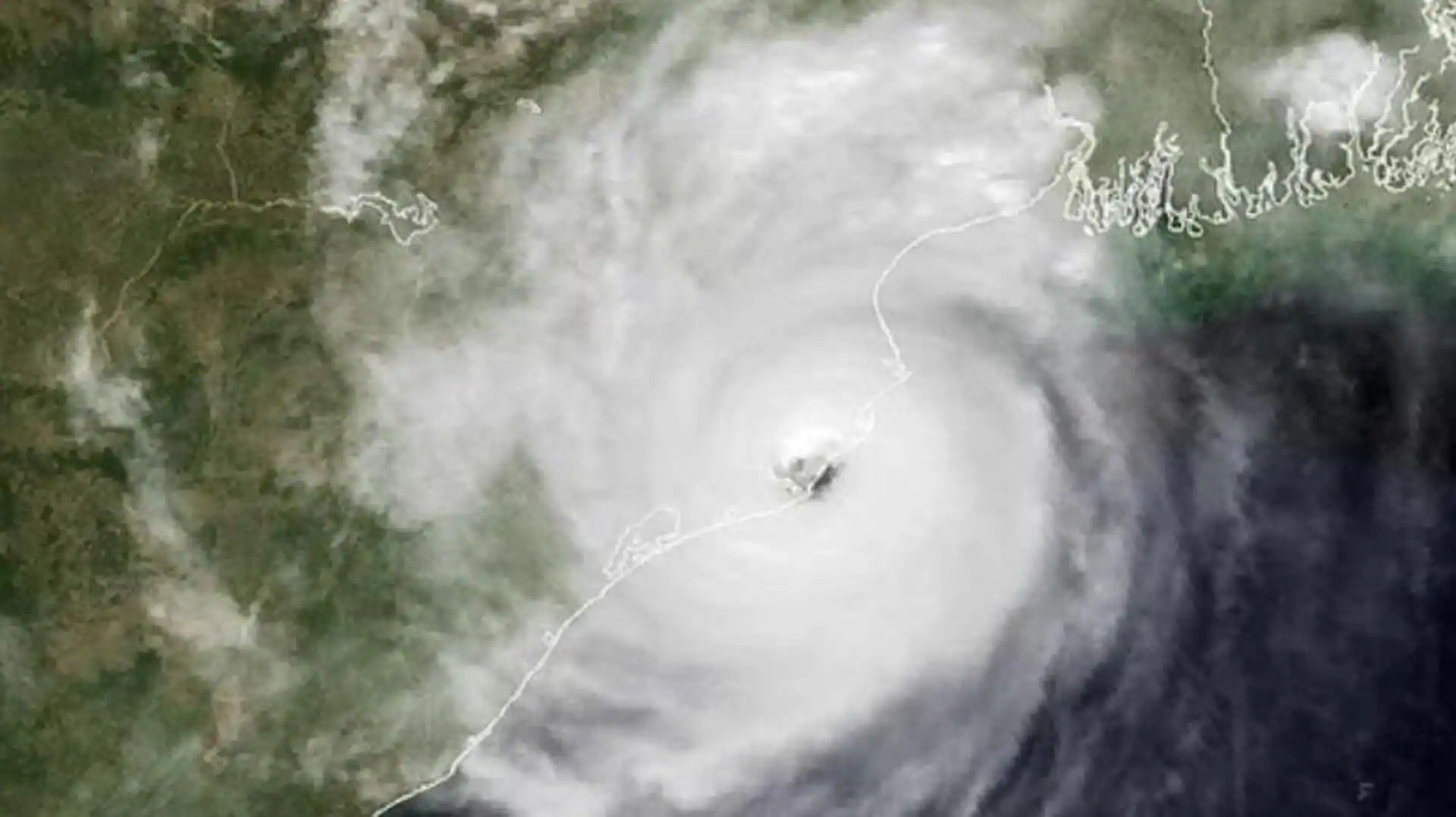 Severe Storm Havoc in Uttar Pradesh!