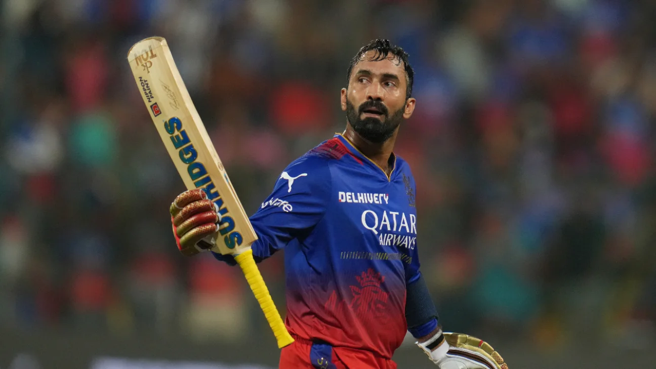 Abhishek Is a World-Class Super Opener: Dinesh Karthik