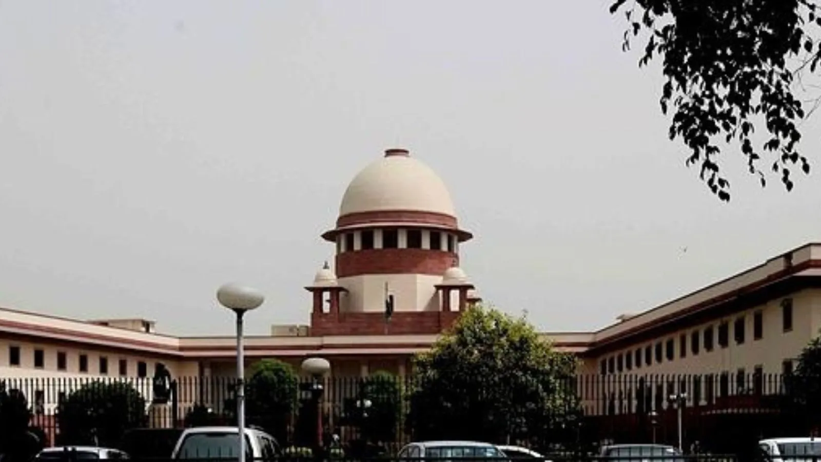 ఏపీ హైకోర్టు తీర్పుకు సుప్రీంకోర్టు మద్దతు