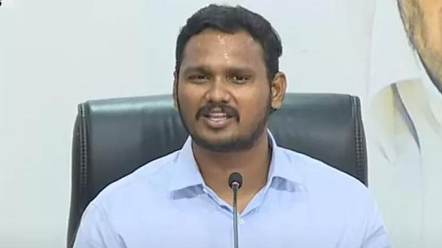 వైసీపీ అధికార ప్రతినిధి నాగార్జున యాదవ్ అరెస్ట్..