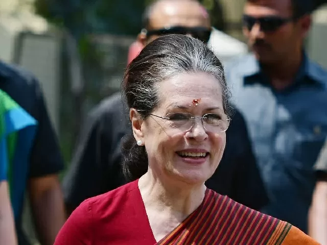 సోనియాగాంధీ జీవిత చరిత్రకు కొత్త ప్రచురణ సంస్థ