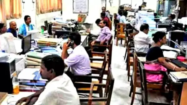 కేంద్ర ఉద్యోగులకు దీపావళి కానుకగా 3% డీఏ పెంపు? 