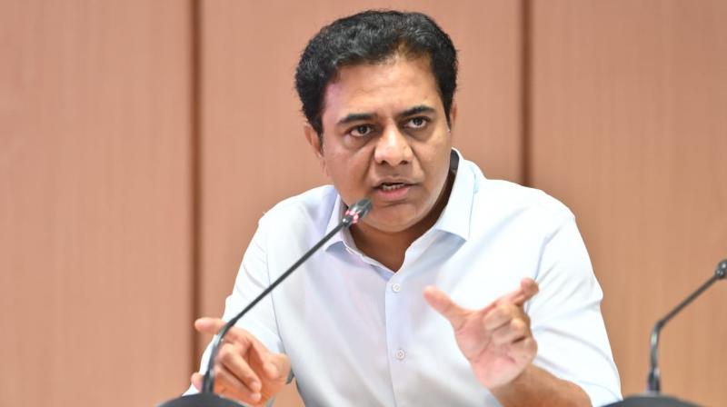 కొలువుల కుంభమేళా అని చెప్పి.. కుంభకోణాల కుంభమేళా చేస్తున్నారు.. కాంగ్రెస్ యూత్ డిక్లరేషన్పై కేటీఆర్ ఫైర్