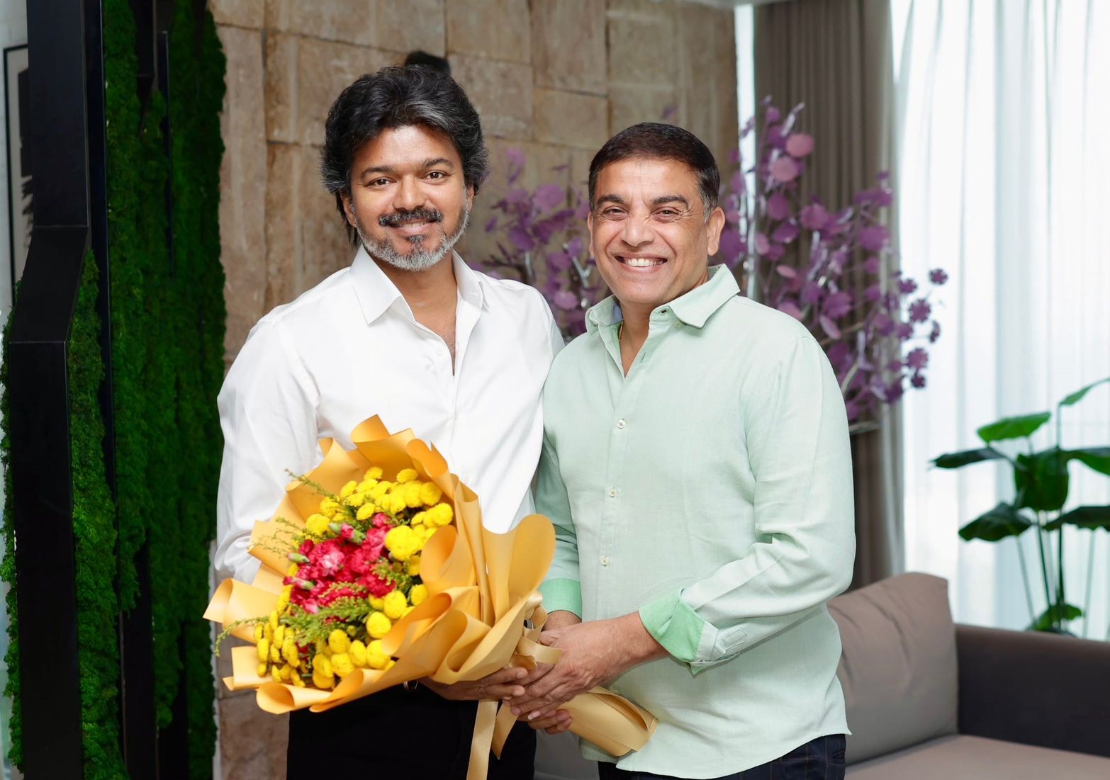 తమిళనాడు సీఎం విజయ్‌ను కలిసిన దిల్ రాజు