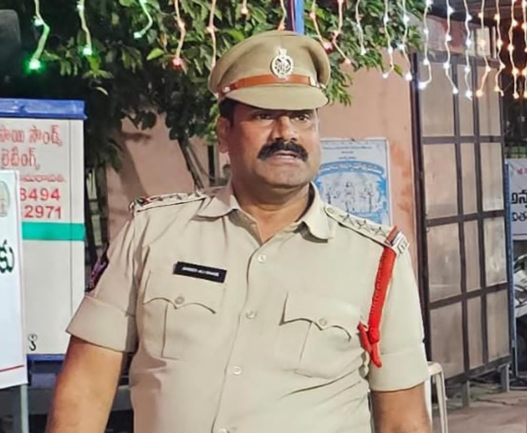 విజయవాడలో విషాదం.. విధుల్లోనే సీఐ అలీ మృతి