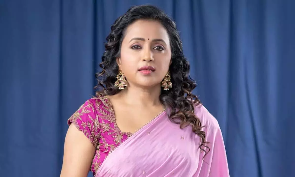 సినీ తారలకు సాటి క్రేజ్.. సుమ కనకాల ఘనత