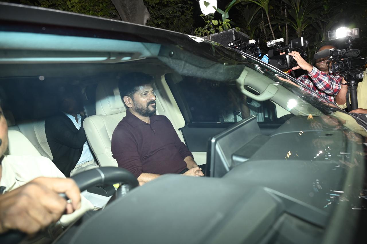 కేసీ వేణుగోపాల్‌తో  రేవంత్‌రెడ్డి మీటింగ్..