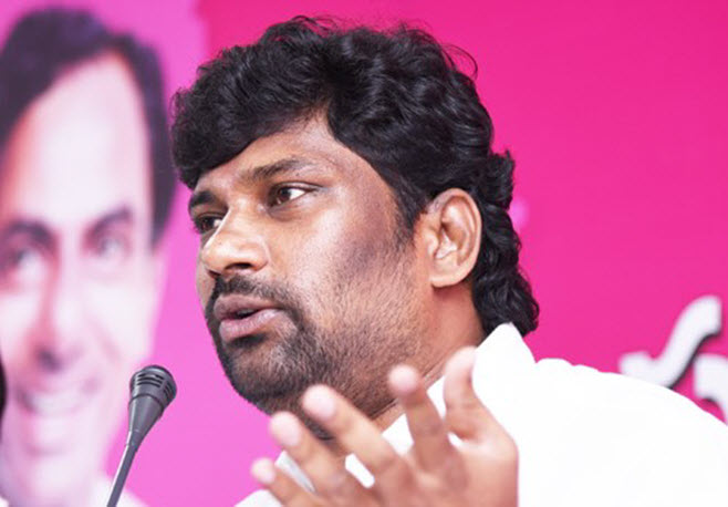బాల్క సుమన్ కేసు: బీఆర్ఎస్ భవన్ వద్ద హైటెన్షన్