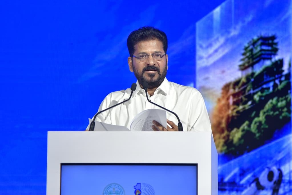తెలంగాణ రైజింగ్లో భాగస్వాములు కండి.. ప్రపంచ పెట్టుబడిదారులకు సీఎం రేవంత్రెడ్డి ఆహ్వానం