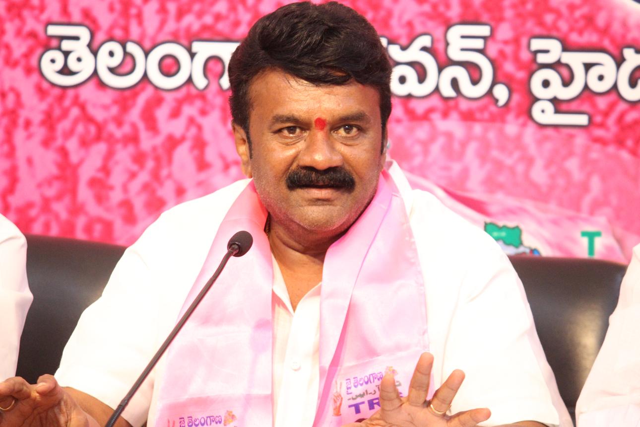 గ్రాడ్యుయేట్ ఓటరు నమోదు బాధ్యత ఎన్నికల కమిషన్దే-తలసాని శ్రీనివాస్ యాదవ్