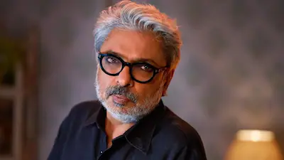 మహారాష్ట్ర సీఎంకు ఆల్ ఇండియన్ సినీ వర్కర్స్ అసోసియేషన్ లేఖ