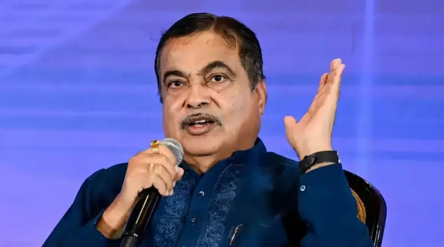 దిగుమతులు తగ్గించేందుకు ఇథనాల్ కీలకం: గడ్కరీ