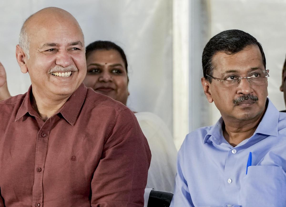 ఢిల్లీ హైకోర్టును ఆశ్రయించిన కేజ్రీవాల్, సిసోడియా