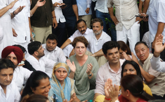 Rahul, Priyanka Released After PM Residence Protest
