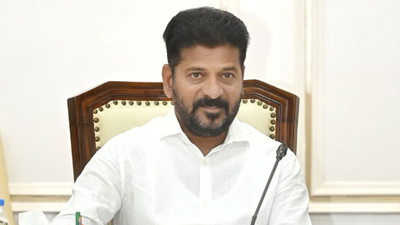 రేపు సాయంత్రం ఢిల్లీ కి సీఎం రేవంత్ రెడ్డి..