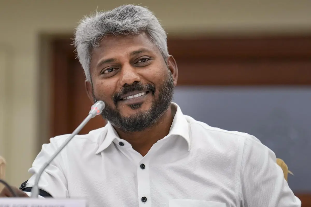 తమిళనాడు అసెంబ్లీలో బడ్జెట్ ప్రవేశపెట్టిన ఆర్థిక మంత్రి విల్సన్
