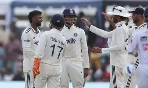 తొలి ఇన్నింగ్స్లో శ్రీలంక ఆలౌట్...