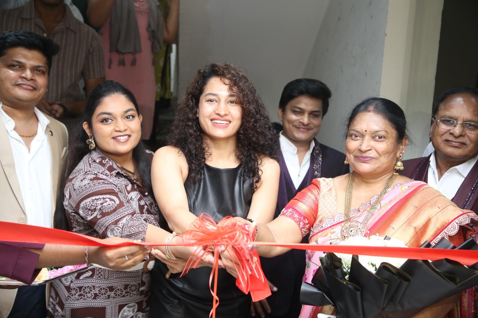 Actress Pooja Ramachandran Inaugurates Lyura Salon & Spa in Kondapur