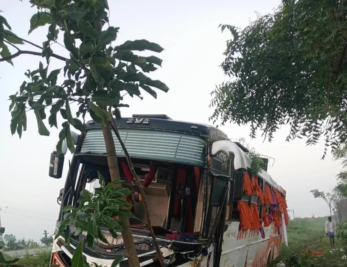 Sleeper Bus Overturns Near Suryapet...11 Injured