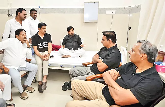 మహిళా ఎమ్మెల్యేలపై దాడి చేశారంటూ కాంగ్రెస్‌పై కేటీఆర్‌ ఫైర్‌