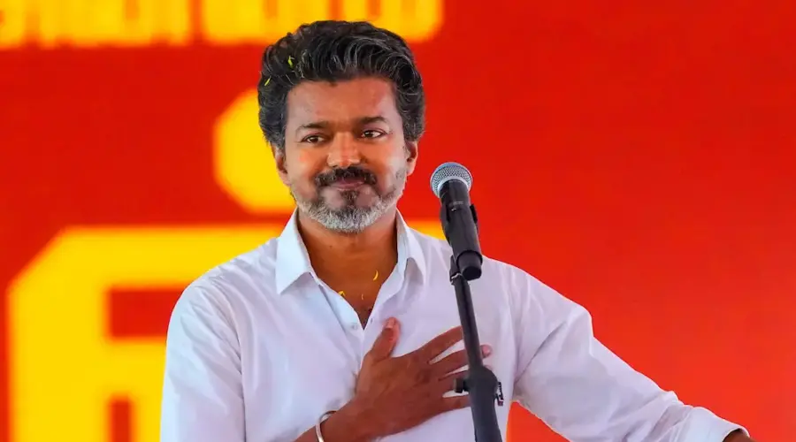 Female Bouncer in CM Vijay’s Security