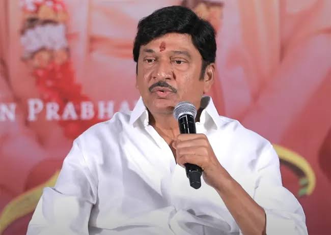"అవార్డులు అడిగి తీసుకోవడం భిక్ష.. వారు పిలిచి ఇస్తే గౌరవం": పద్మశ్రీ గ్రహీత రాజేంద్రప్రసాద్