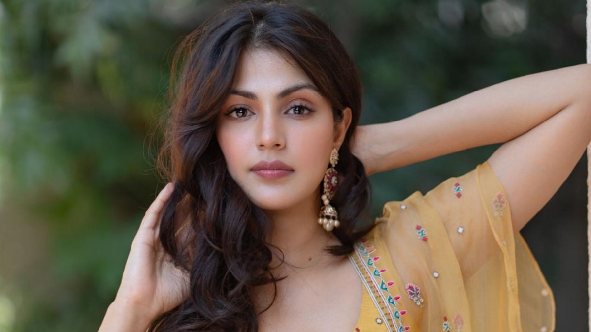 Rhea Chakraborty Takes Break from Social Media.. Here’s the Reason