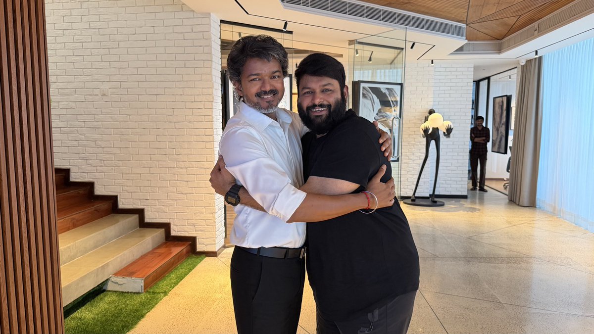 సీఎం విజయ్‌ను కలిసిన థమన్.. వైరల్ అవుతున్న ఫొటోలు