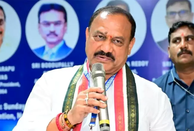 క్షుద్ర పూజల ఆరోపణలు.. హరీశ్‌రావు లీగల్ నోటీసు
