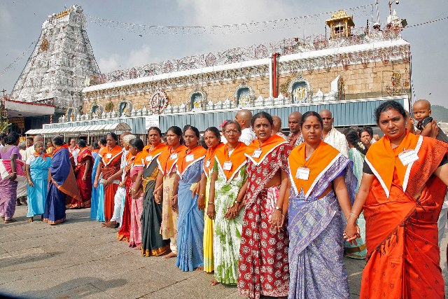TTD Introduces Grading System for Srivari Sevaks to Improve Devotee Services