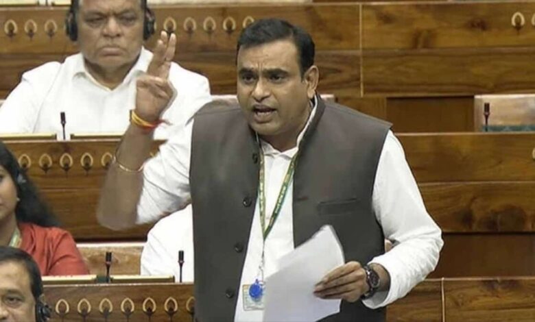 ధర్మేంద్ర ప్రధాన్ రాజీనామా చేయాలి - చామల