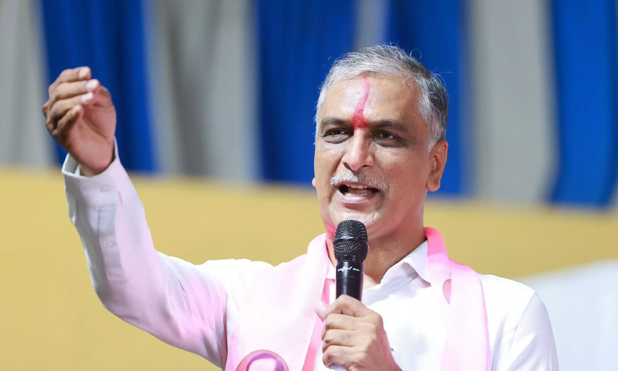 కృష్ణా జలాల తరలింపుపై హరీష్ రావు ఆగ్రహం