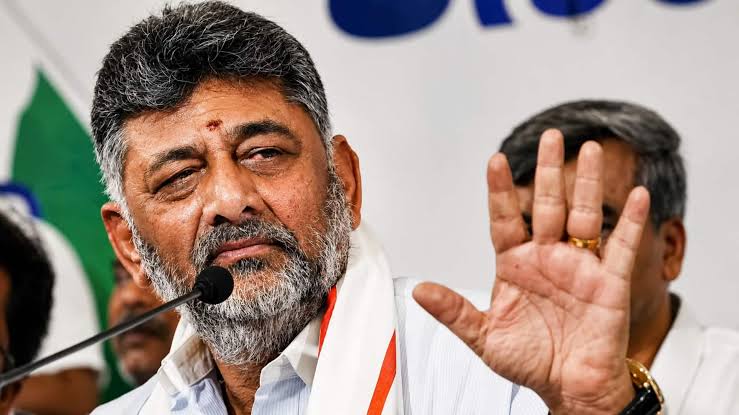 DK Shivakumar Raises Suspicions Over Businessman’s Meta Glasses