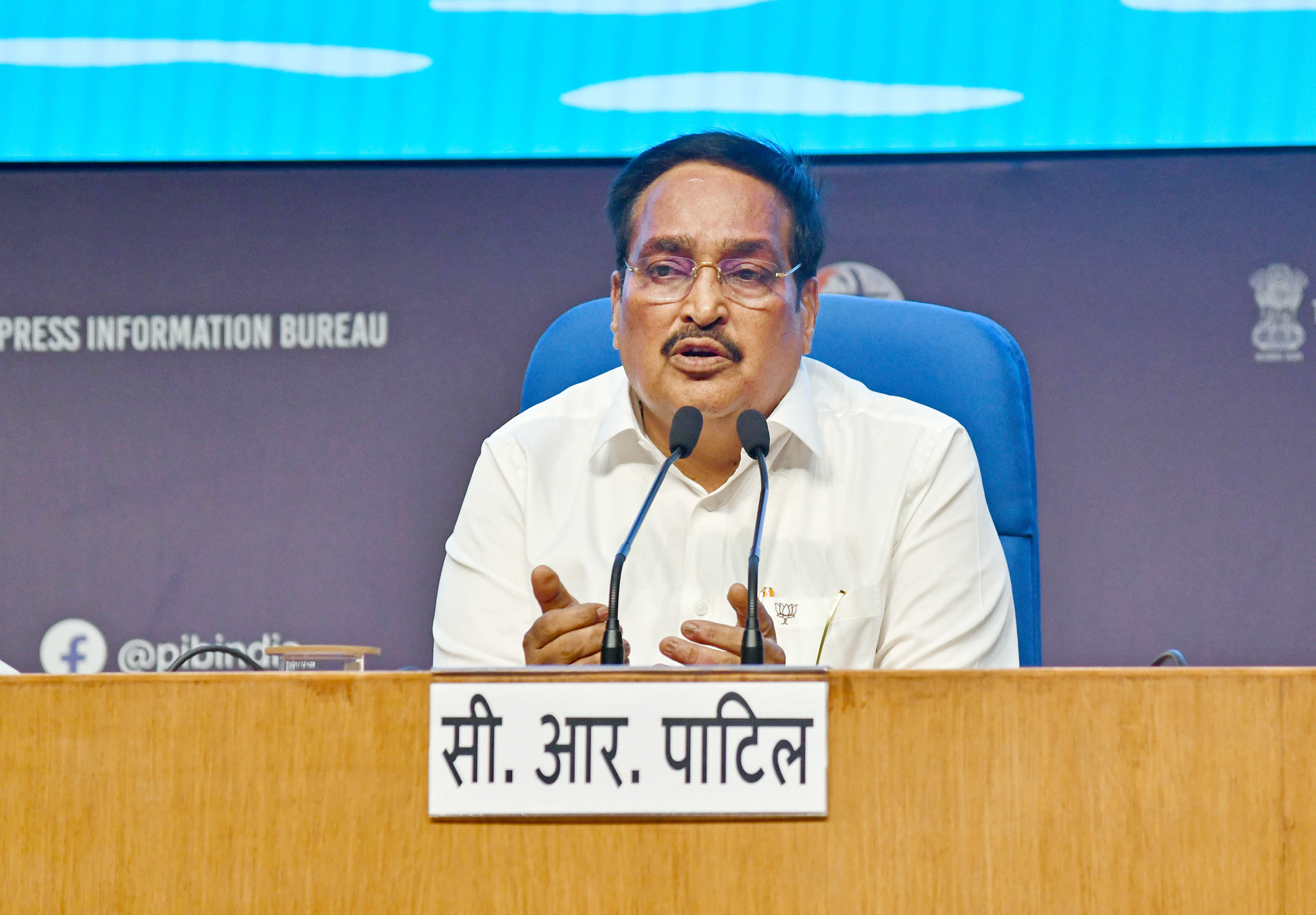 CR Paatil Drops Pilot Vehicles!